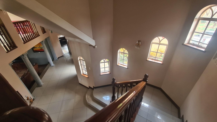 5 Bedroom Property for Sale in Wilgeboom A H North West